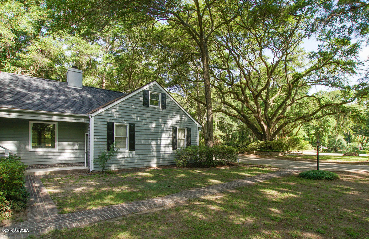602 State Rd S-7-714 Beaufort, SC 29907 - Photo 7 of 50 DSC08521-1
