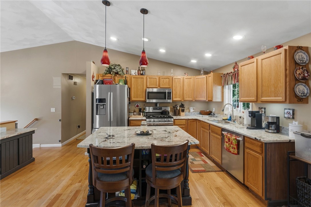 199 Winthrop Street Woonsocket, RI 02895 - Photo 13 of 43