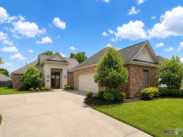 $3,850 | 37464 Cypress Hollow Avenue, Prairieville, LA 70769