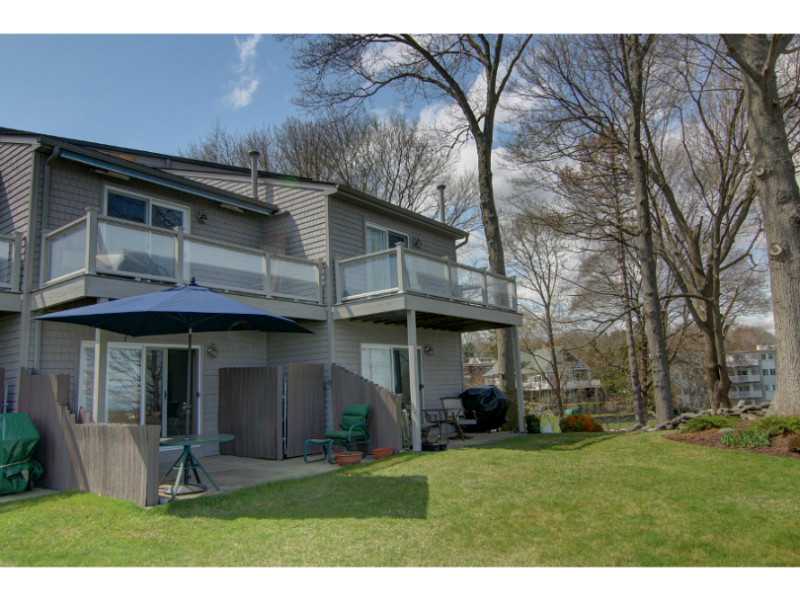 4480 Post Road, Unit 2 Warwick, RI 02818 - Photo 22 of 25 Exterior Back.