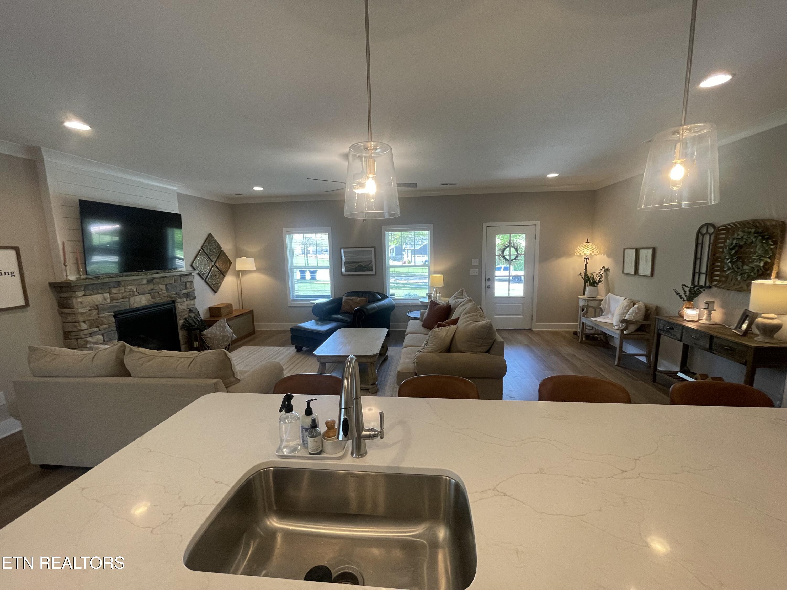 540 Broadberry Avenue Oak Ridge, TN 37830 - Photo 16 of 37 IMG_3378