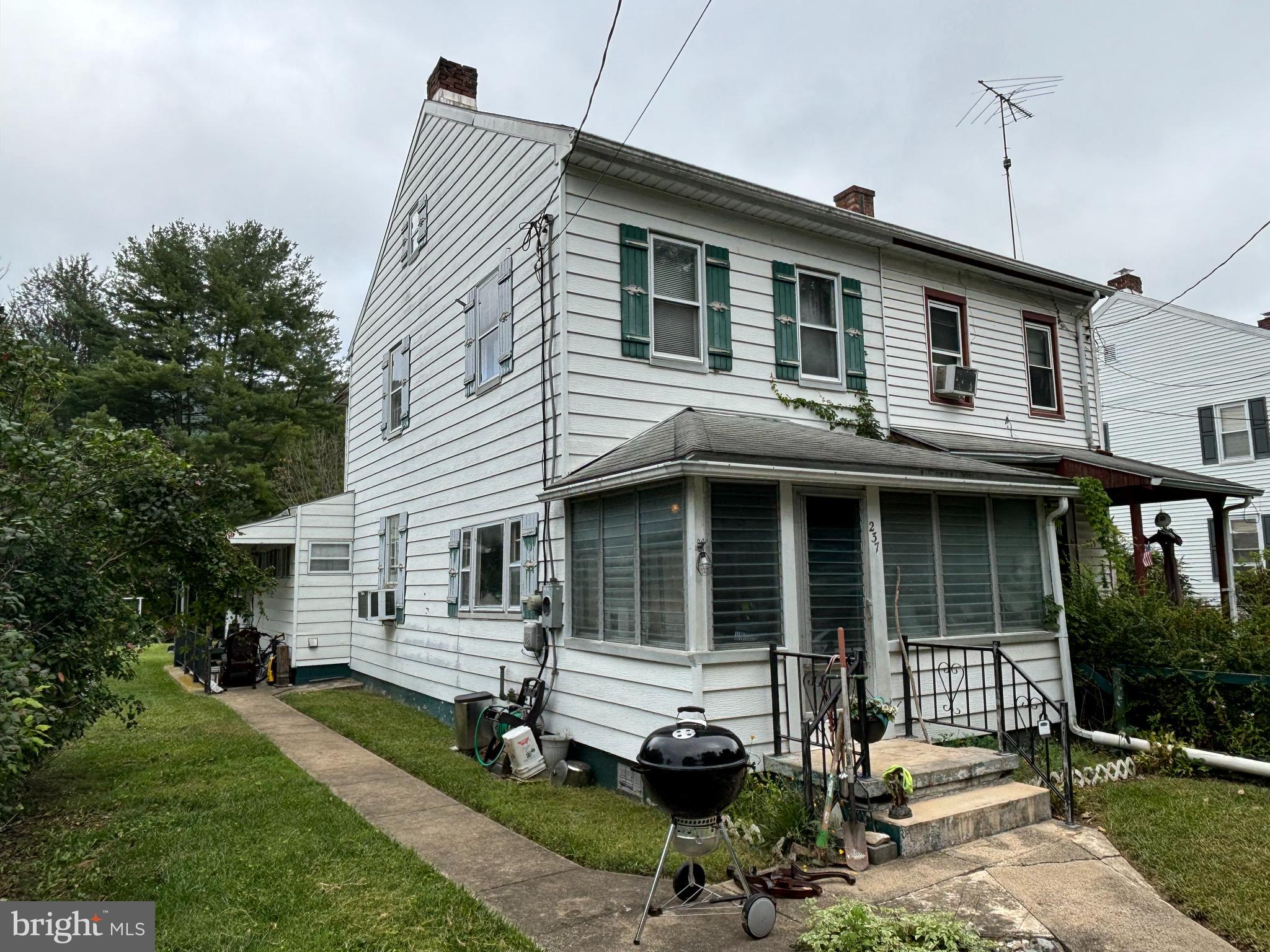 237 Pine Grove Road Gardners, PA 17324 - Photo 3 of 18