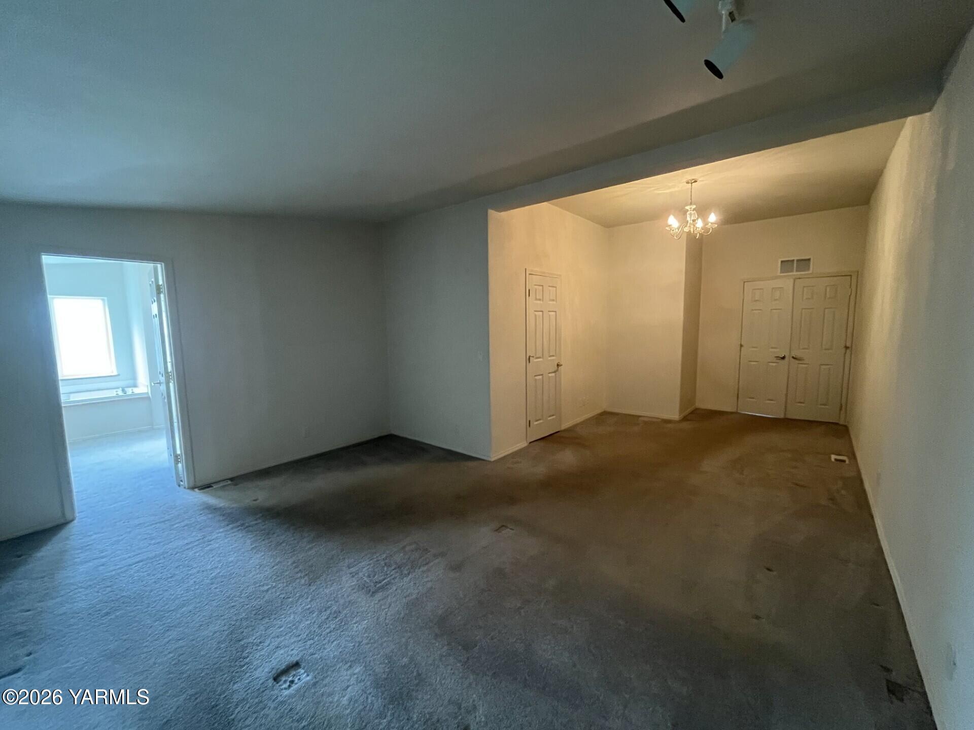 332 Parish Road Selah, WA 98942 - Photo 16 of 23 Primary