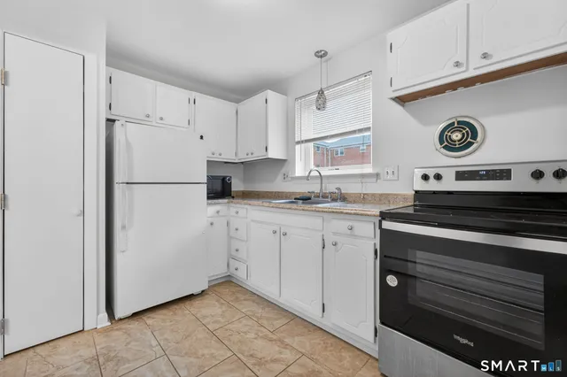 $150,000 | 13 Robbins Lane, Unit B, Rocky Hill, CT 06067