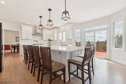 $1,030,000 | 17 Patrick Henry Place, Ringoes, NJ 08551