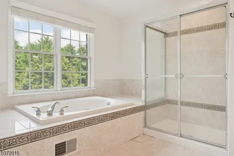 $1,030,000 | 17 Patrick Henry Place, Ringoes, NJ 08551