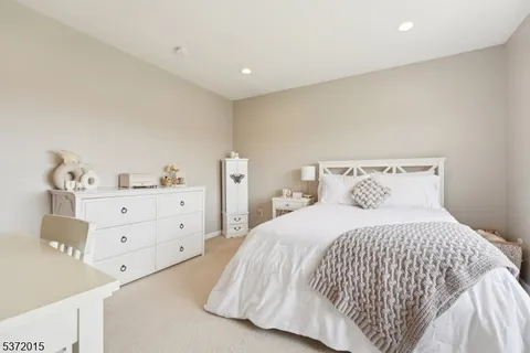 $1,030,000 | 17 Patrick Henry Place, Ringoes, NJ 08551