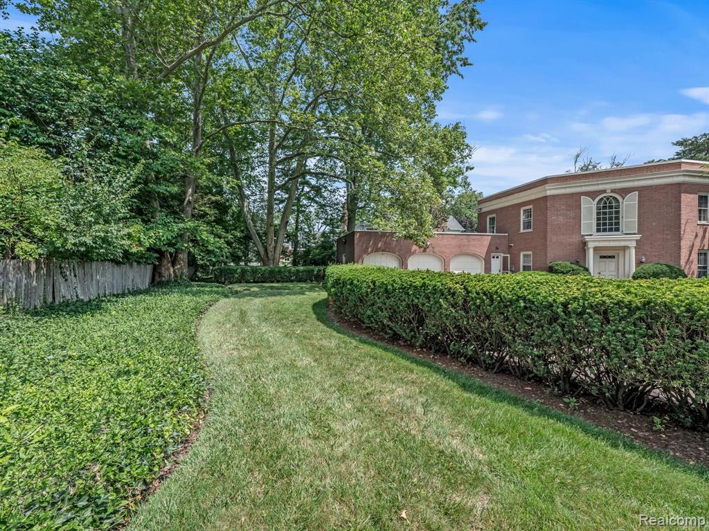 475 Lake Shore Road Grosse Pointe Farms, MI 48236 - Photo 44 of 44