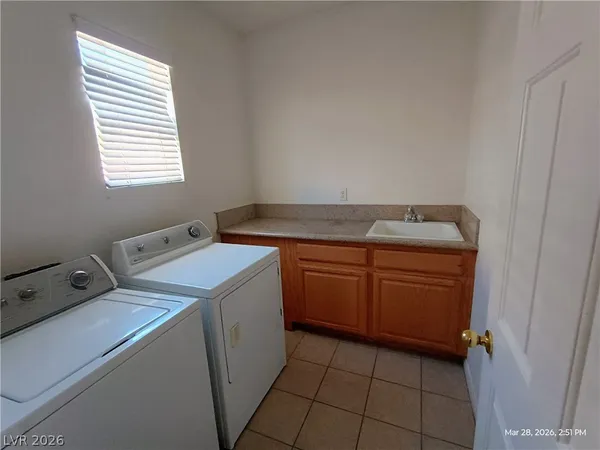 $2,095 | 2695 Rimpacific Circle, Las Vegas, NV 89146