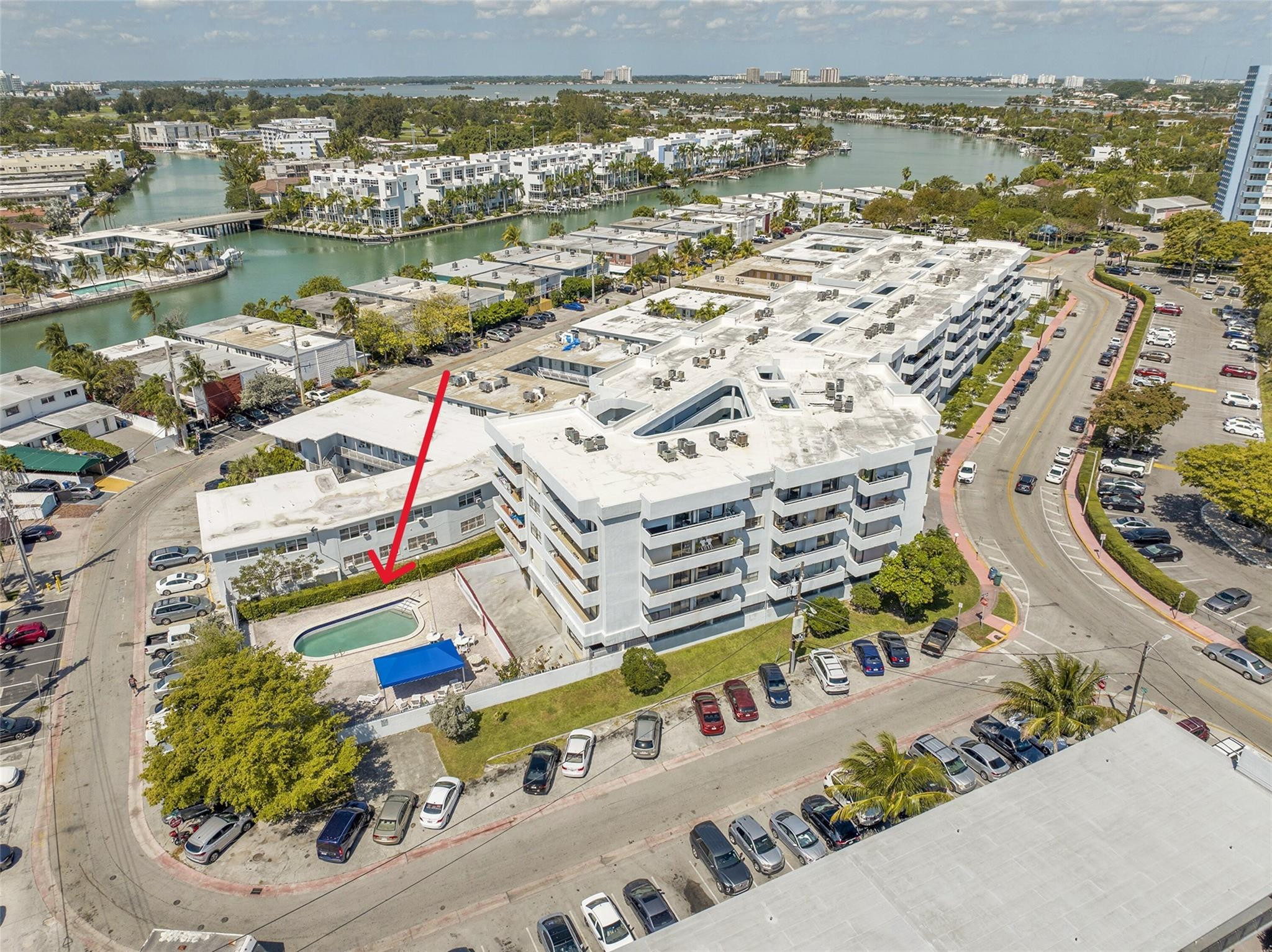 7300 Wayne Avenue, Unit 413 Miami Beach, FL 33141 - Photo 18 of 23 Community Pool