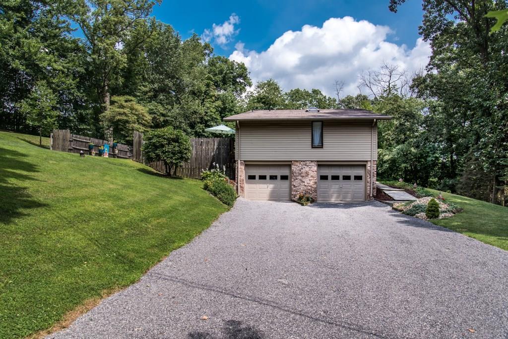 235 Steiner Bridge Road Valencia, PA 16059 - Photo 3 of 25 Gallery Image 3