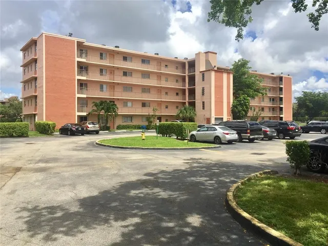 $1,550 | 8610 Sherman Circle North, Unit 204, Miramar, FL 33025