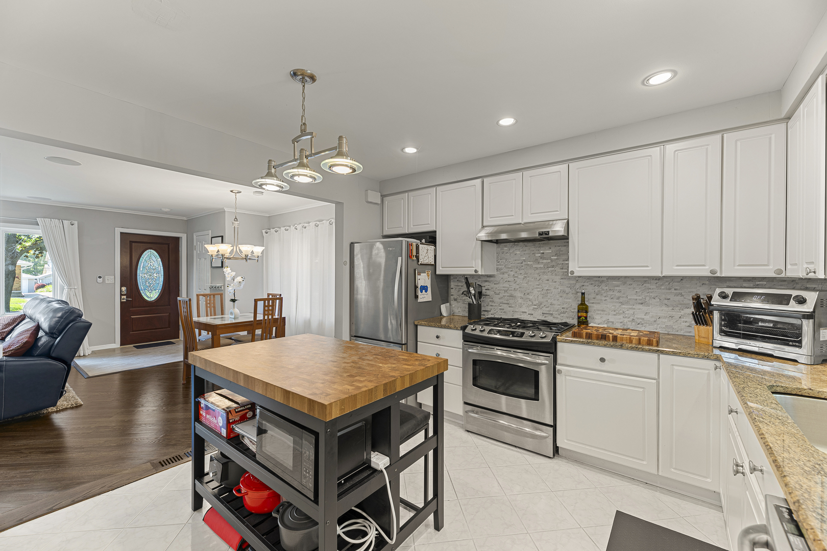 9 North Waverly Place Mount Prospect, IL 60056 - Photo 7 of 32