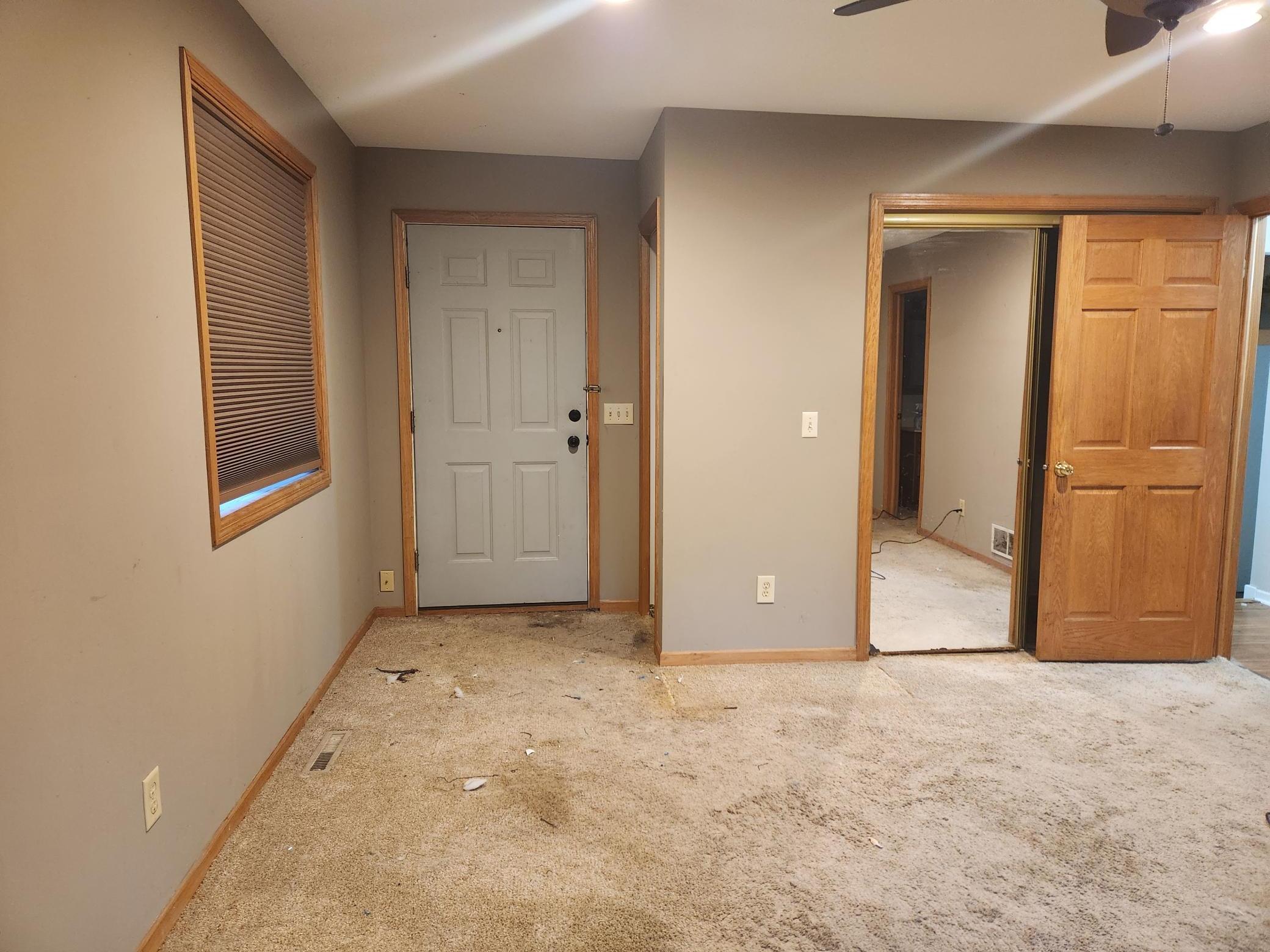 2076 East Flanders Road North St. Paul, MN 55109 - Photo 7 of 9