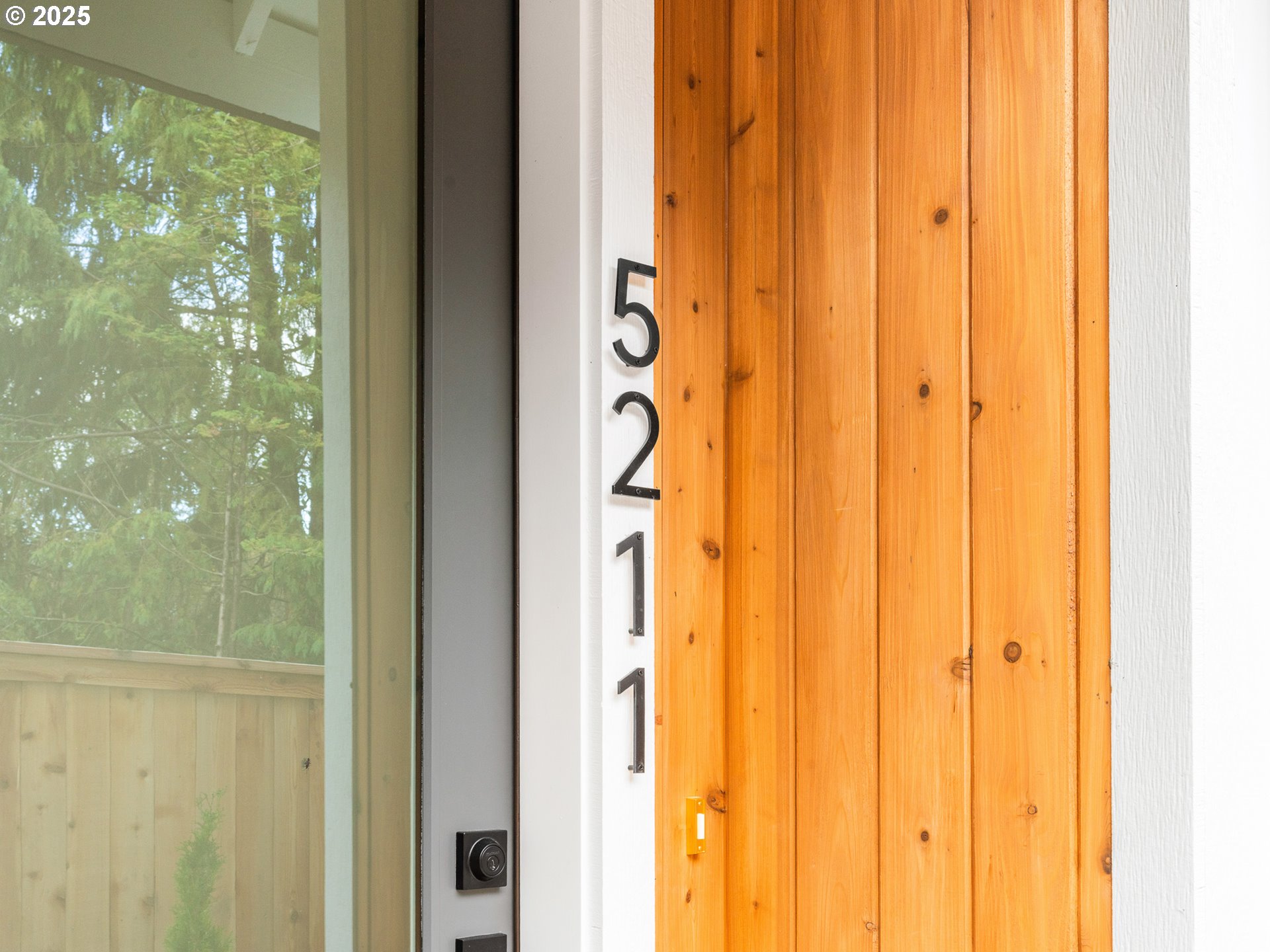 5211 Southwest Vacuna Street Portland, OR 97219 - Photo 2 of 17