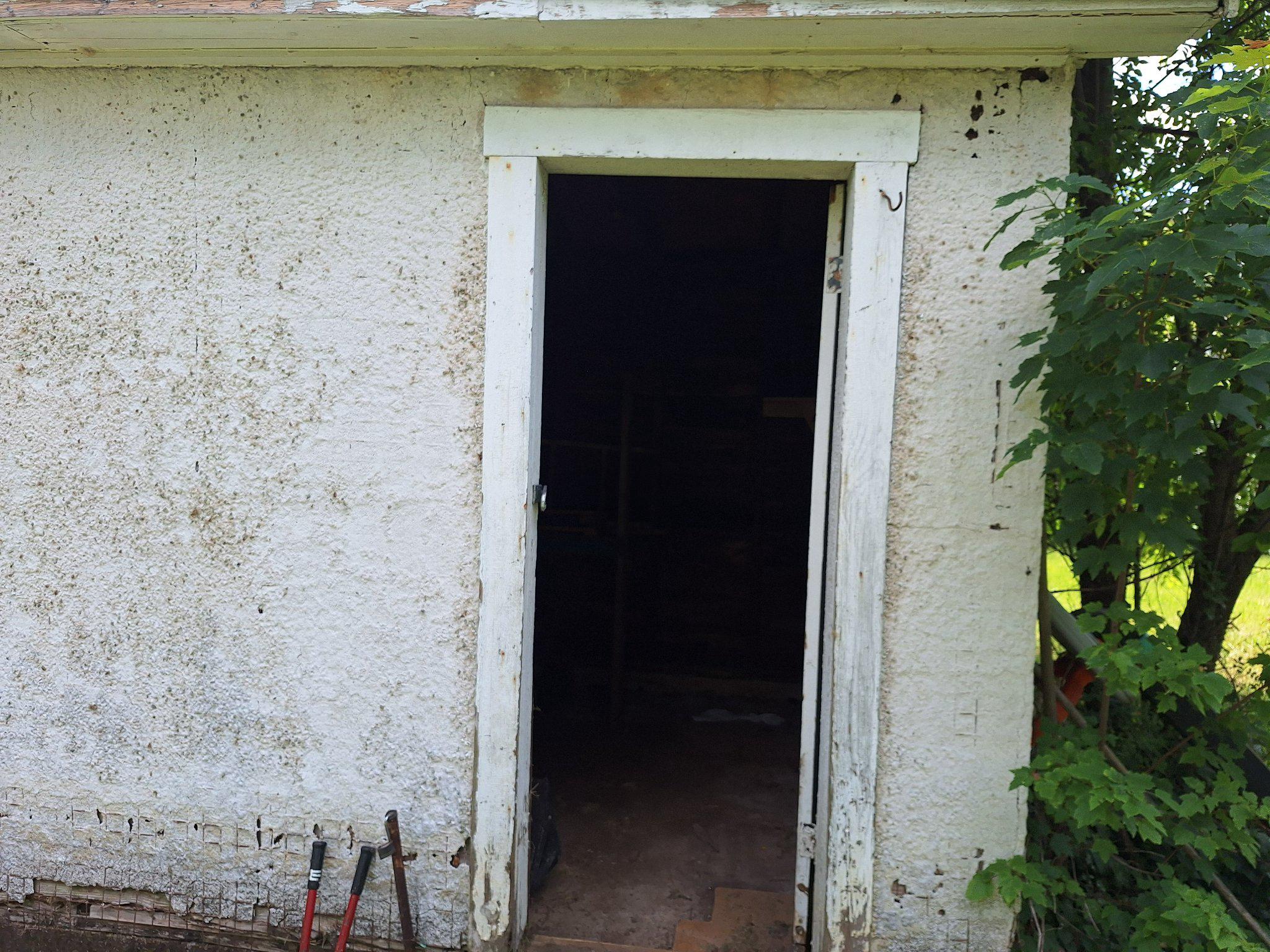 4300 Wentworth Road Baltimore, MD 21207 - Photo 69 of 73 Side doorway to garage