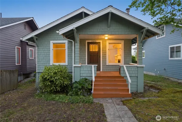 $2,800 | 5442 35th Avenue Southwest, Seattle, WA 98126