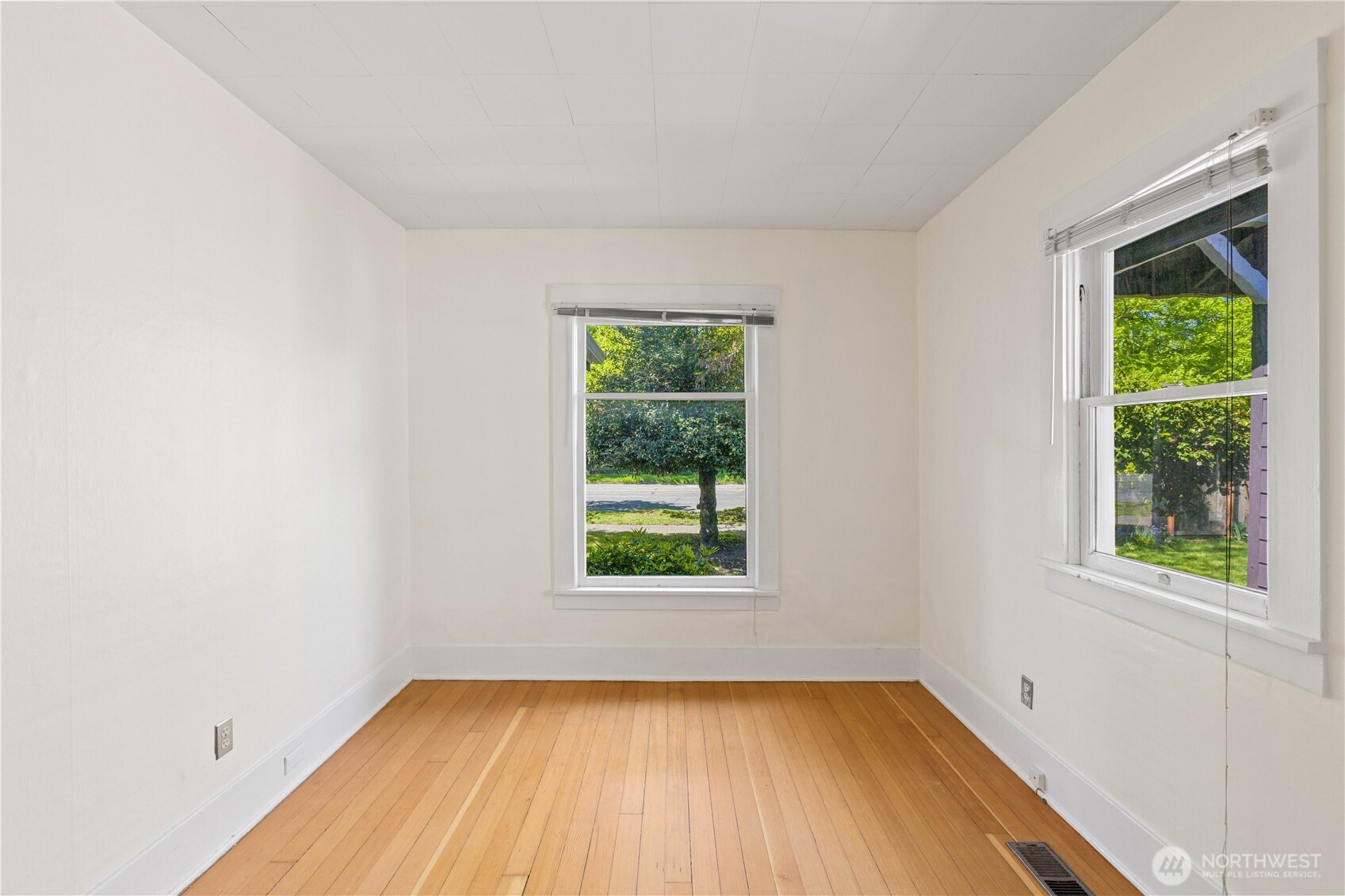 5442 35th Avenue Southwest Seattle, WA 98126 - Photo 19 of 30