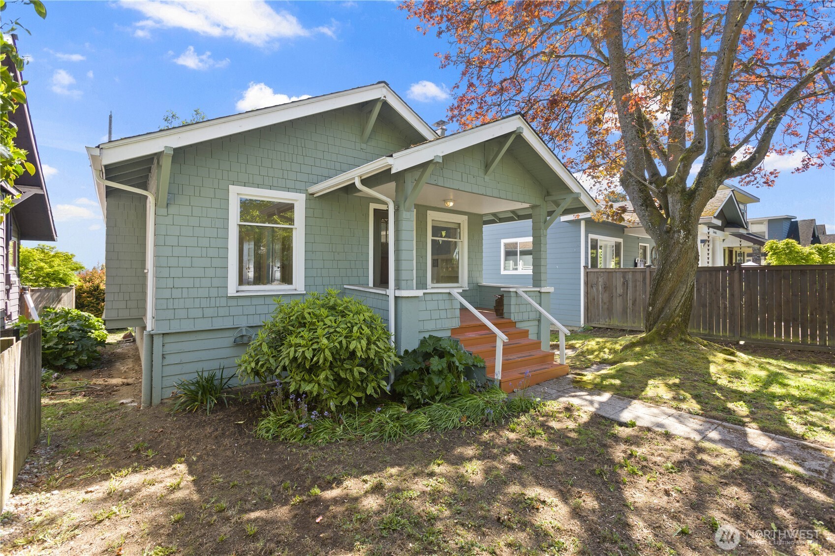 5442 35th Avenue Southwest Seattle, WA 98126 - Photo 2 of 30