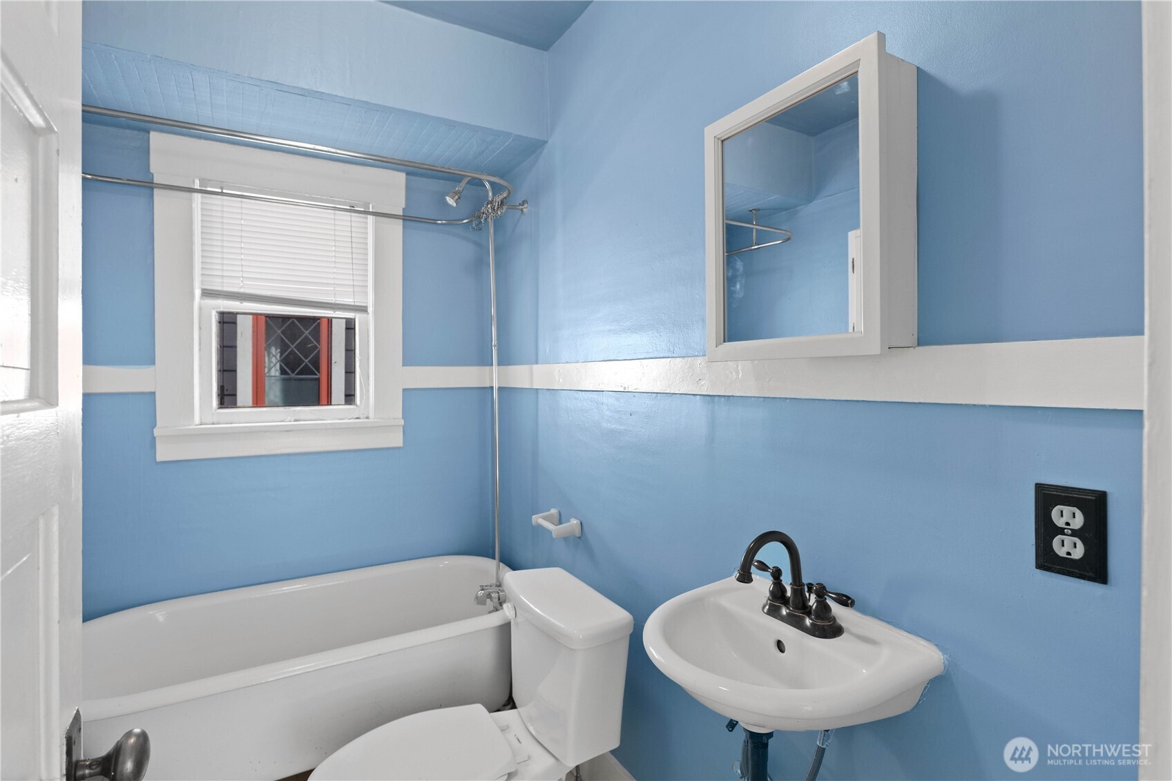 5442 35th Avenue Southwest Seattle, WA 98126 - Photo 21 of 30