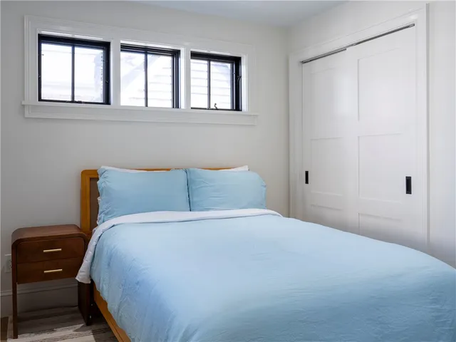 $3,850 | 7 Dearborn Street, Unit 2, Newport, RI 02840