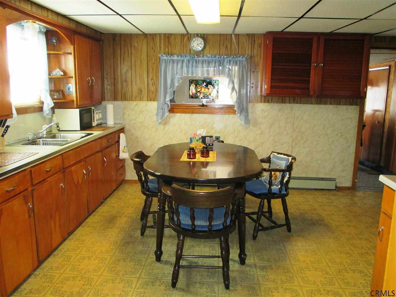 1123 River Road Troy, NY 12182 - Photo 6 of 25 Photo 6