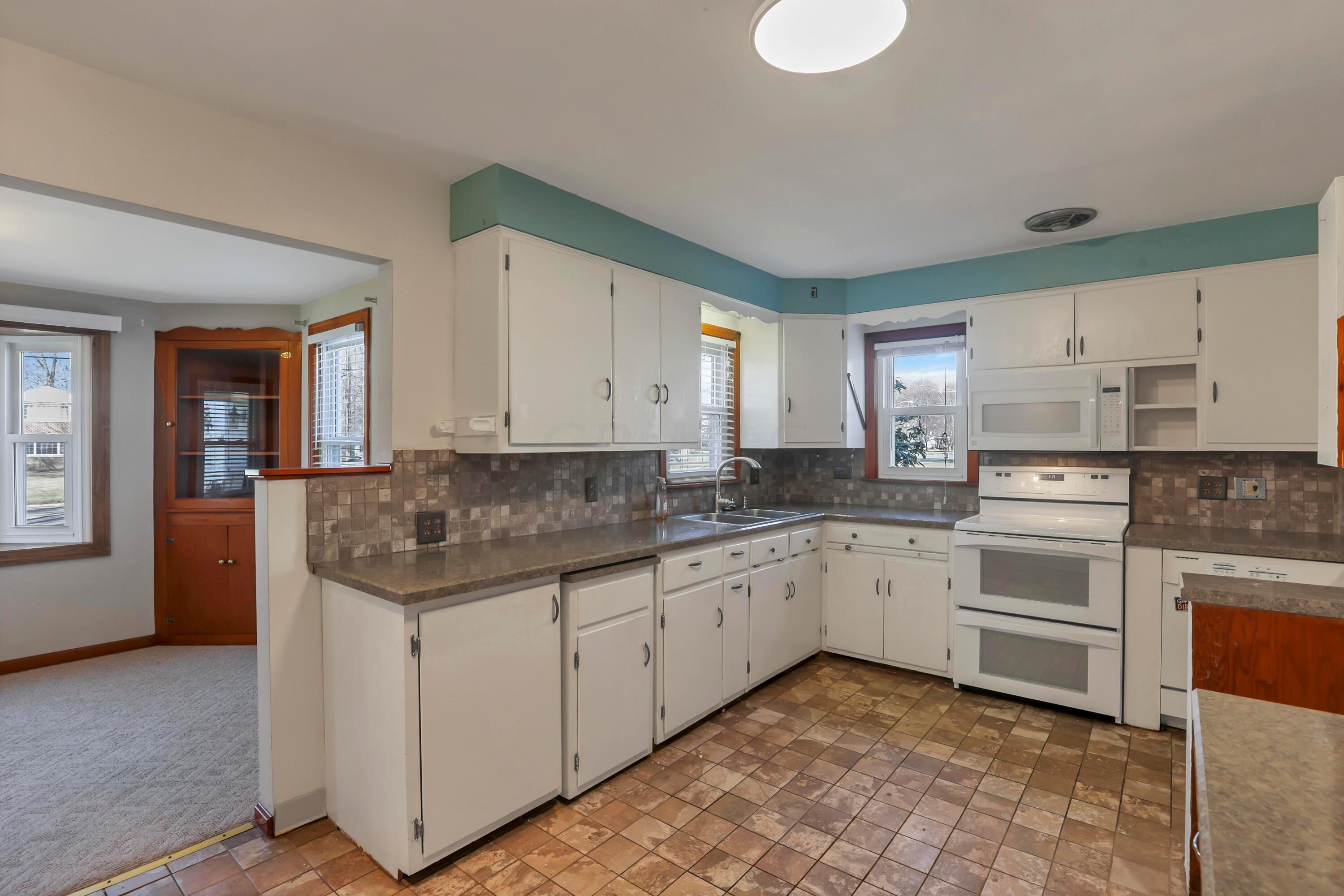 868 Pleasantville Road Lancaster, OH 43130 - Photo 27 of 63 0N4A0699