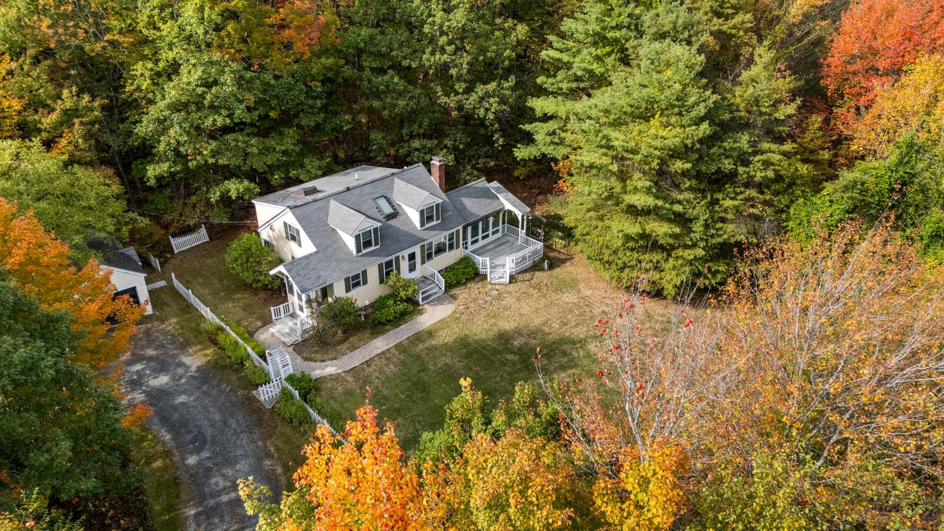 385 Seamans Road New London, NH 03257 - Photo 6 of 42