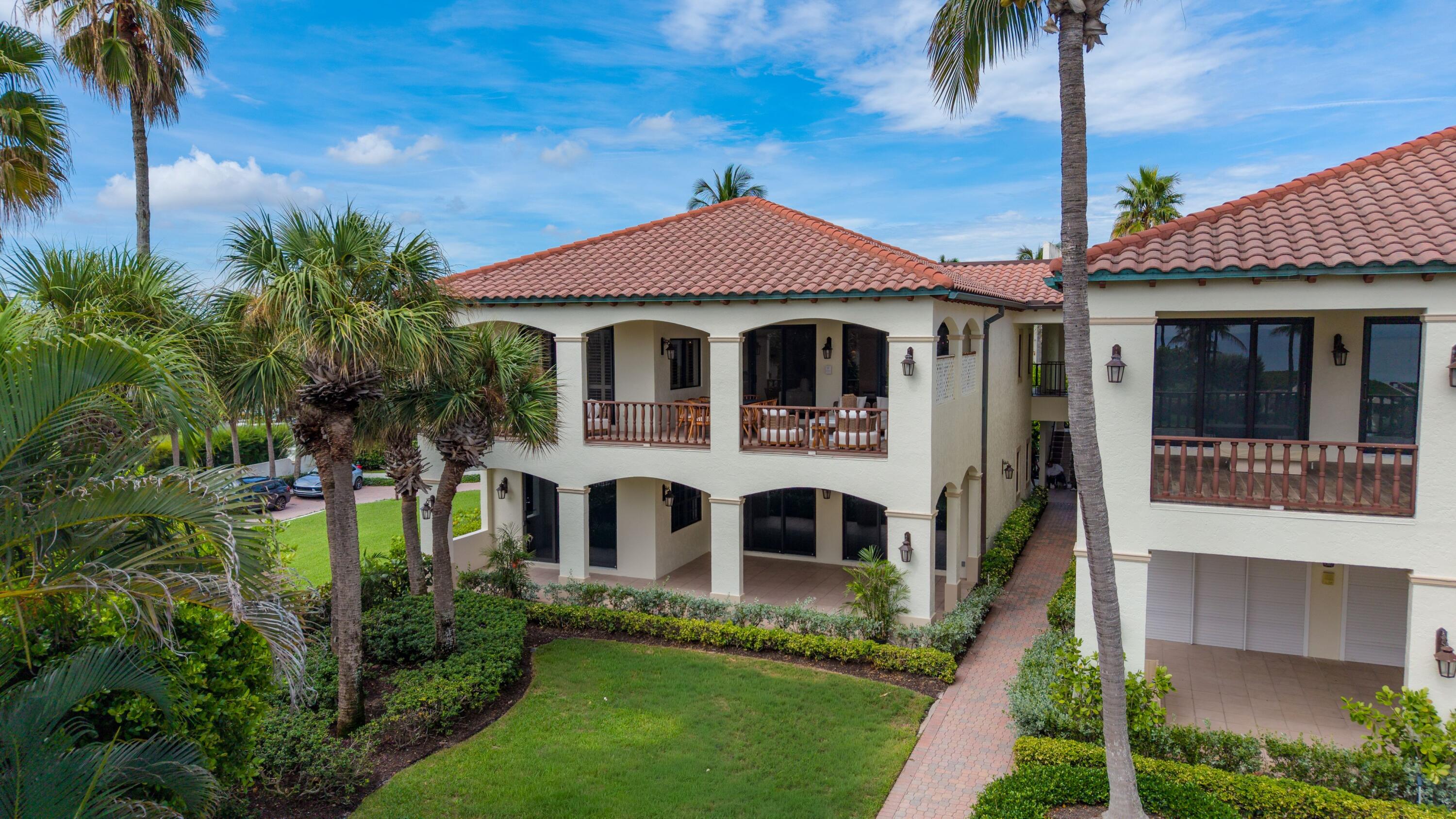 5833 North Ocean Boulevard, Unit D2 Ocean Ridge, FL 33435 - Photo 4 of 59 5833 N Ocean Blvd Aerial25
