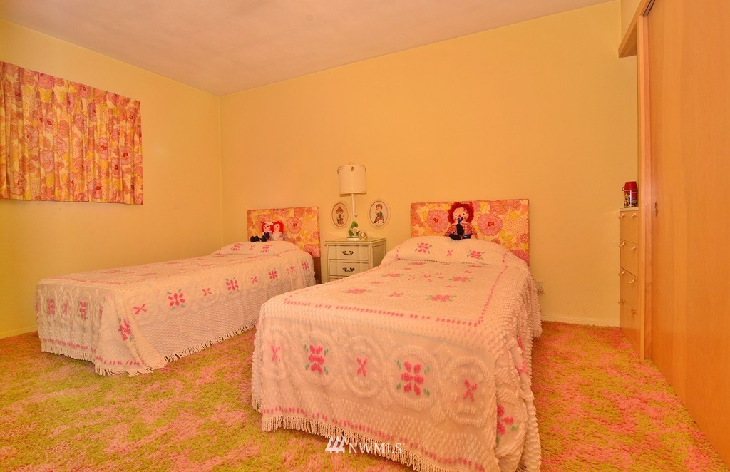 4369 Erlands Point Road Northwest Bremerton, WA 98312 - Photo 14 of 15 Gallery Image 14