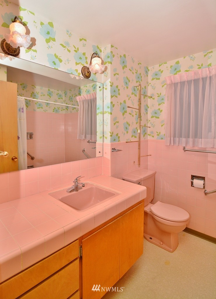 4369 Erlands Point Road Northwest Bremerton, WA 98312 - Photo 10 of 15 Gallery Image 10