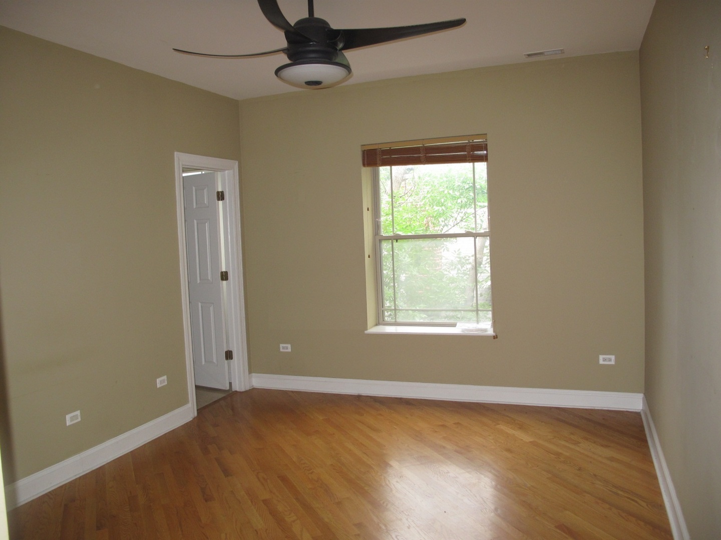 911 Maple Avenue, Unit 2N Evanston, IL 60202 - Photo 16 of 26