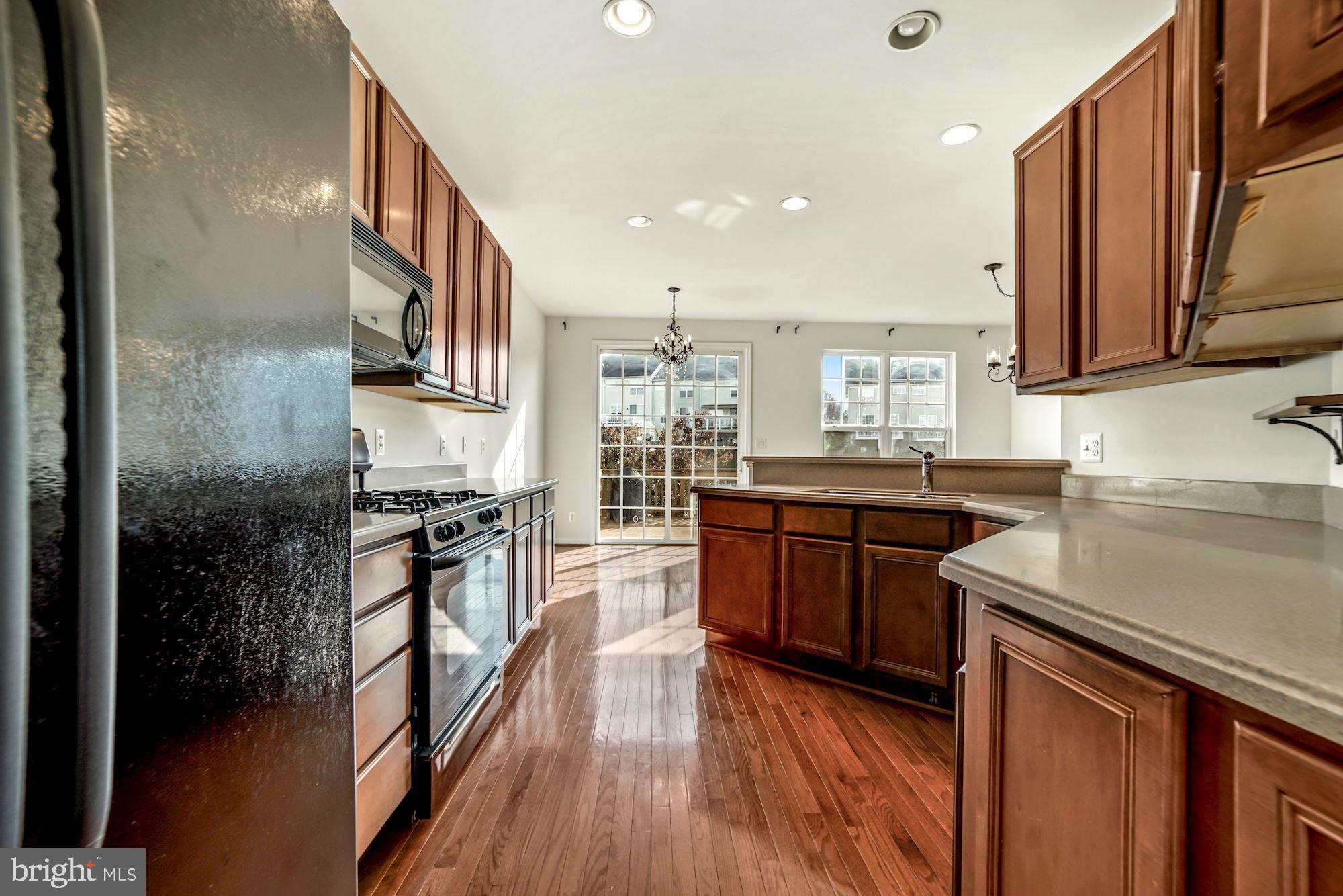 9153 Ribbon Falls Loop Bristow, VA 20136 - Photo 12 of 31 Gallery Image 12