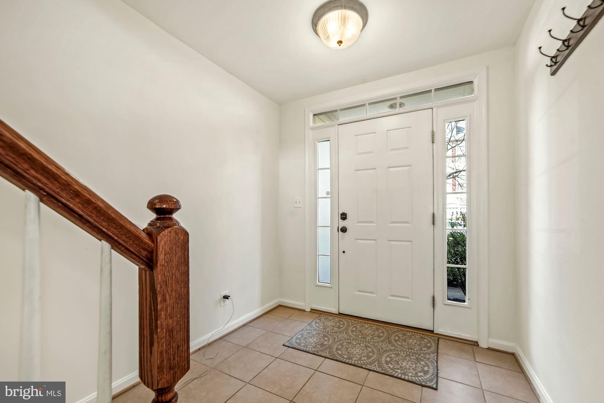 9153 Ribbon Falls Loop Bristow, VA 20136 - Photo 3 of 31 Gallery Image 3