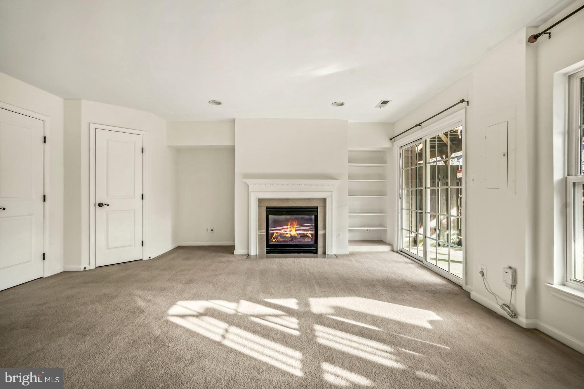 9153 Ribbon Falls Loop Bristow, VA 20136 - Photo 4 of 31 Gallery Image 4