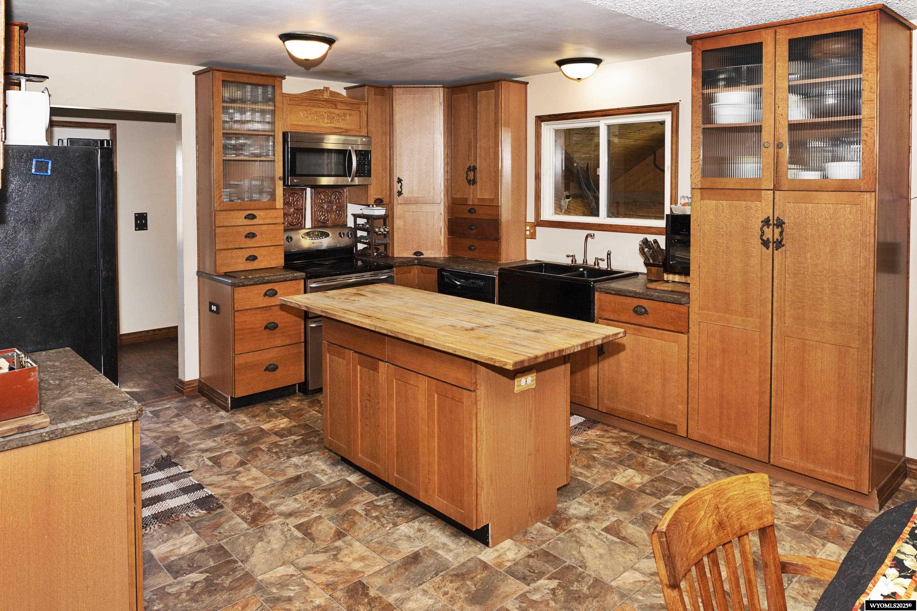 675 Burma Road Riverton, WY 82501 - Photo 10 of 48