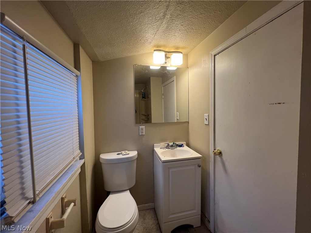 13511 Granger Road Cleveland, OH 44125 - Photo 17 of 20
