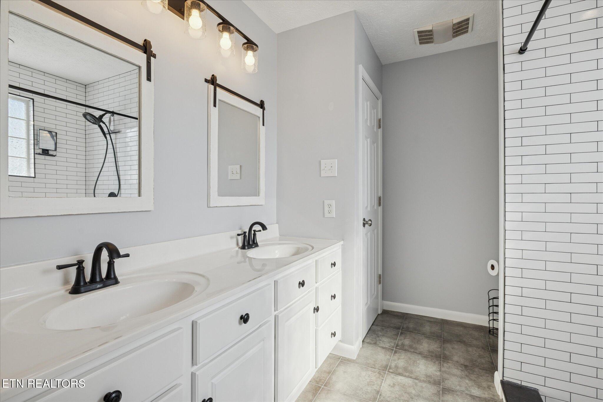 1862 Ridge Creek Lane Knoxville, TN 37938 - Photo 19 of 35 13-IMG_0021