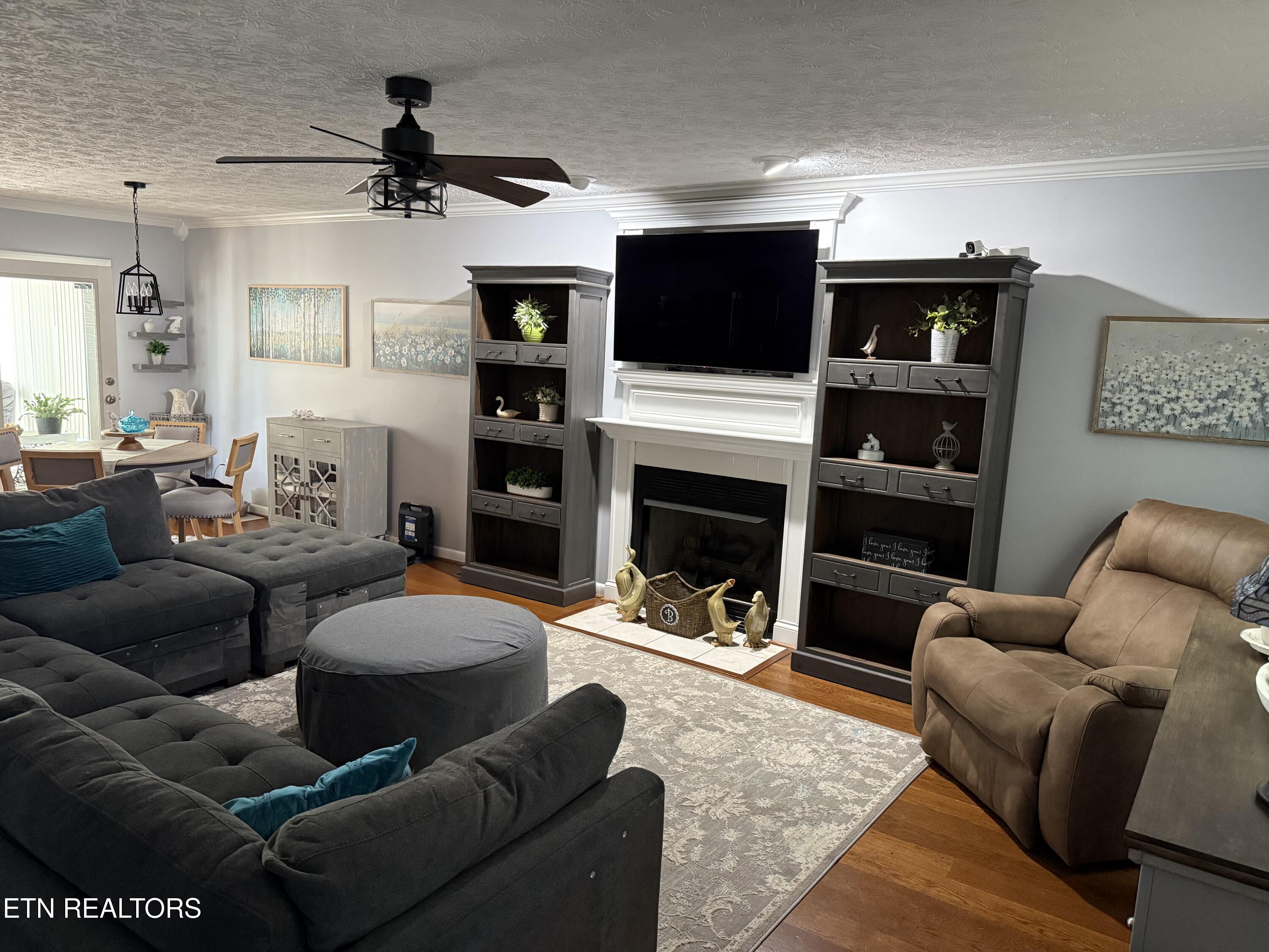 1862 Ridge Creek Lane Knoxville, TN 37938 - Photo 2 of 35 IMG_6371