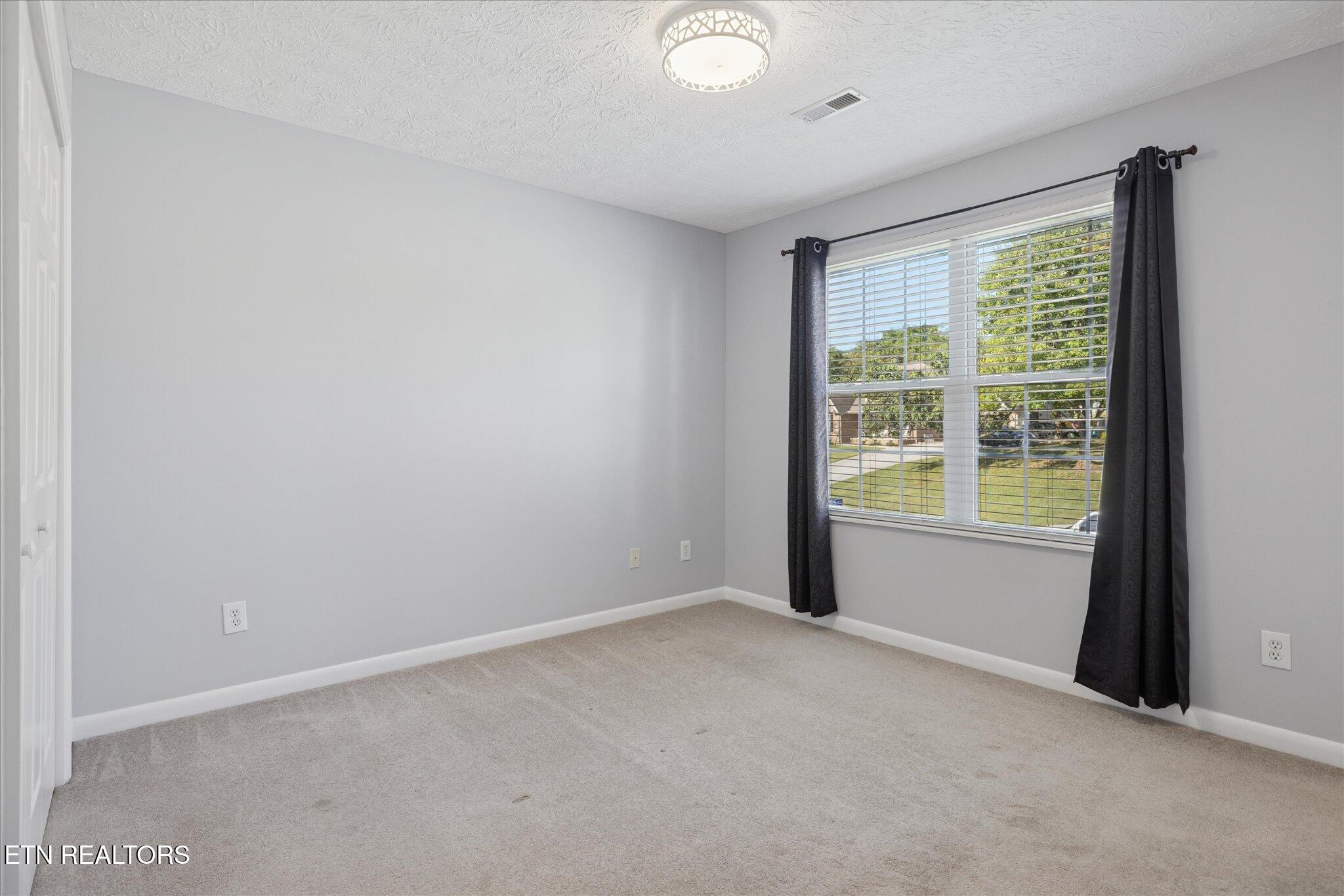 1862 Ridge Creek Lane Knoxville, TN 37938 - Photo 24 of 35 10-IMG_0006