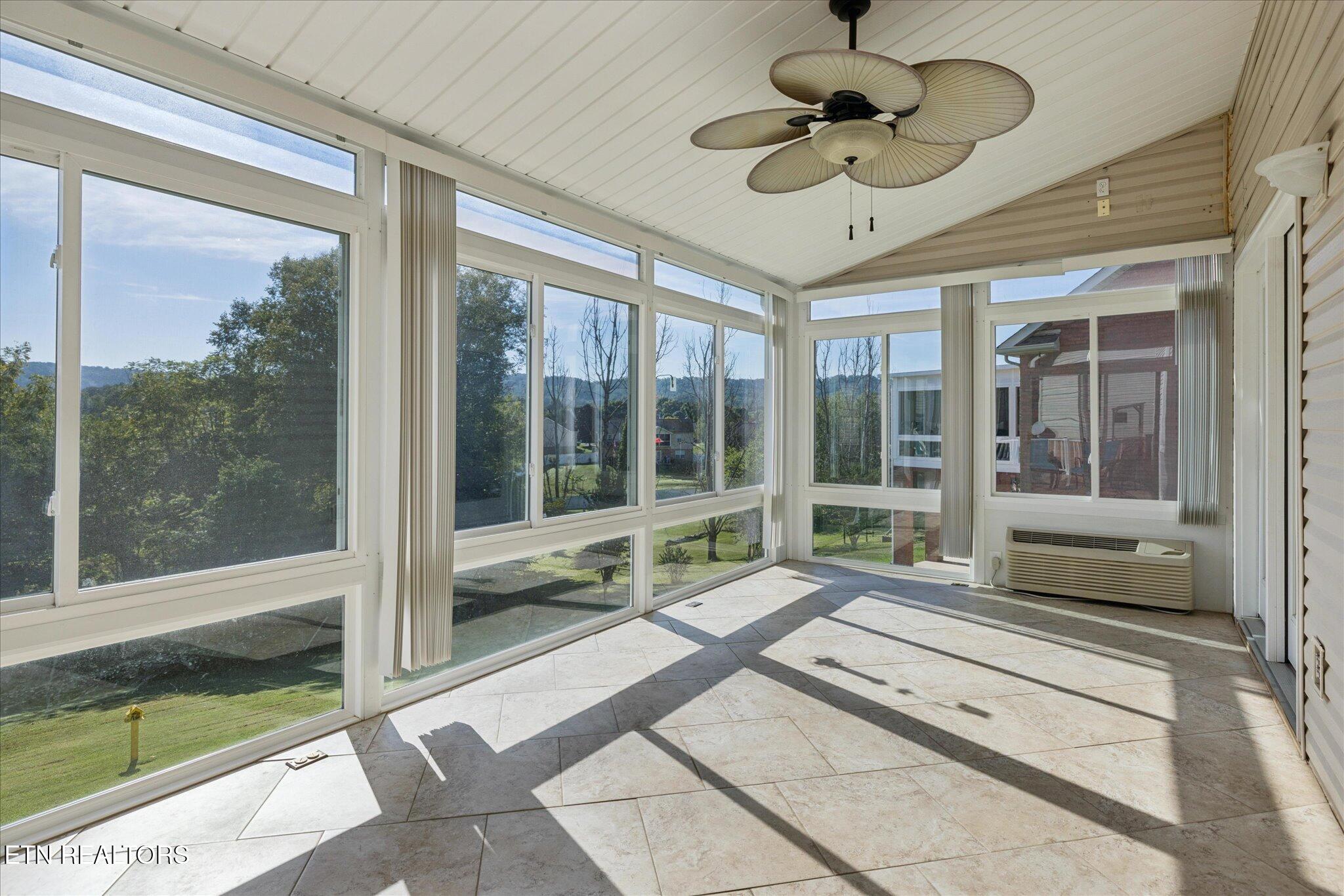 1862 Ridge Creek Lane Knoxville, TN 37938 - Photo 30 of 35 19-IMG_0121