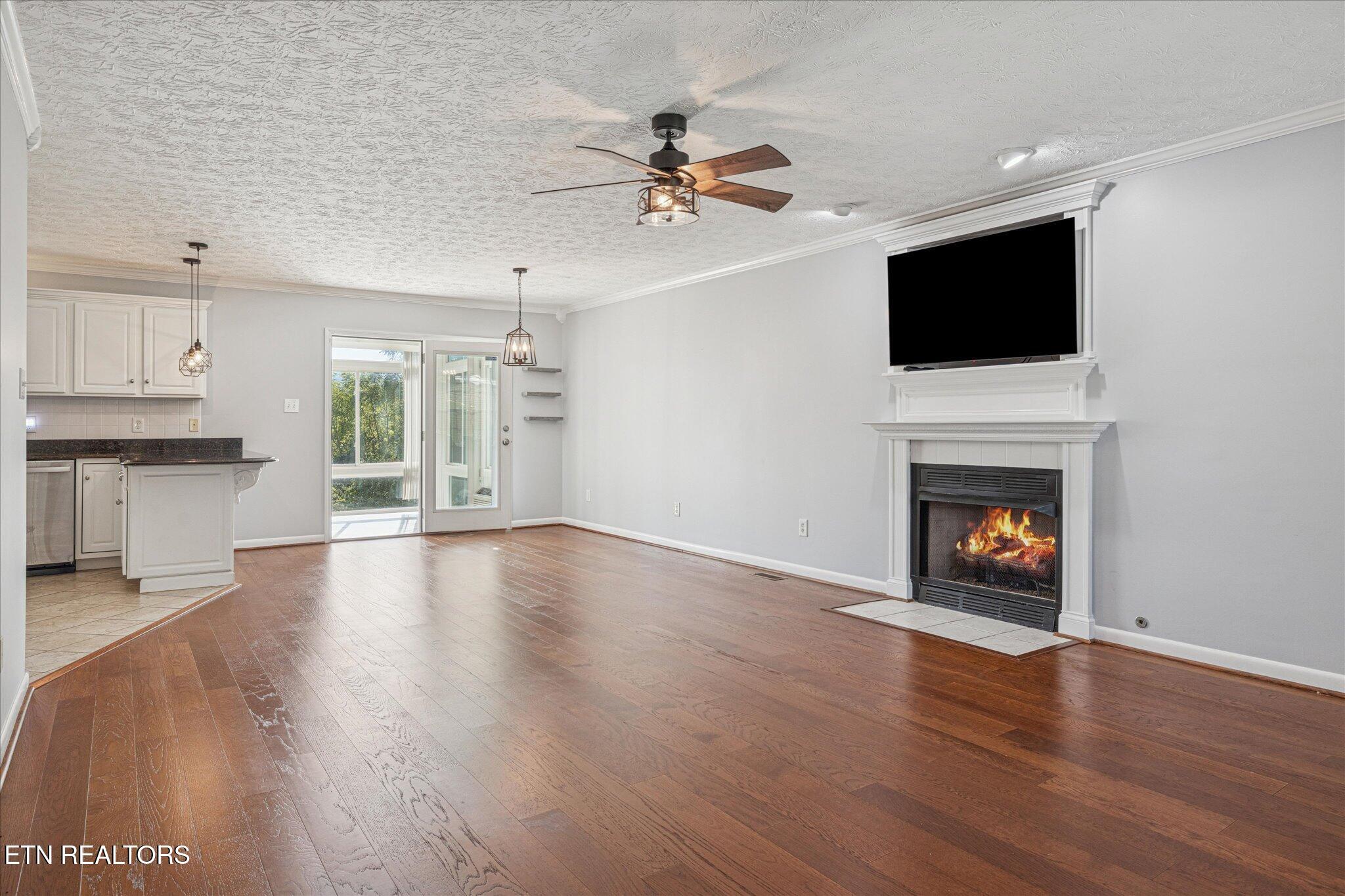 1862 Ridge Creek Lane Knoxville, TN 37938 - Photo 4 of 35 02-IMG_0086