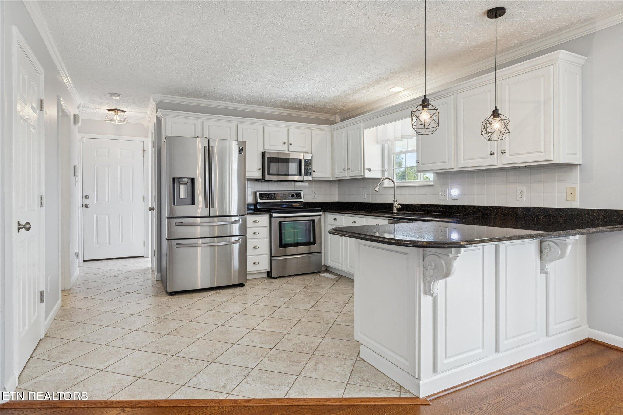 1862 Ridge Creek Lane Knoxville, TN 37938 - Photo 10 of 35 04-IMG_0096