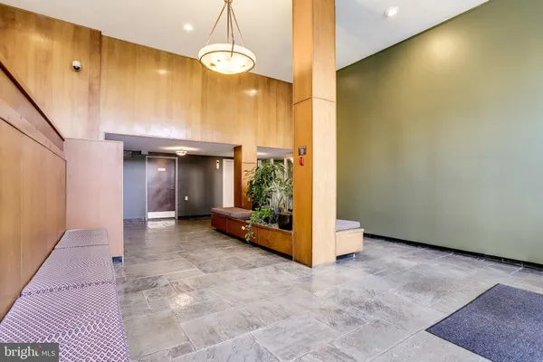 $219,000 | 2030 North Adams Street, Unit 1112, Arlington, VA 22201