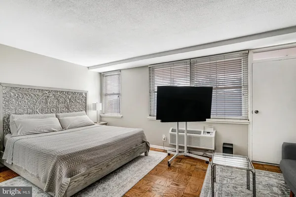 $219,000 | 2030 North Adams Street, Unit 1112, Arlington, VA 22201
