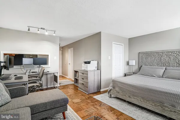$219,000 | 2030 North Adams Street, Unit 1112, Arlington, VA 22201
