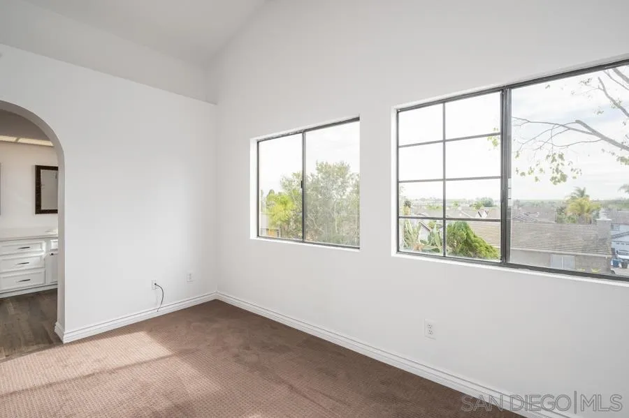 2060 Crosscreek Road Chula Vista, CA 91913 - Photo 27 of 37 Gallery Image 27