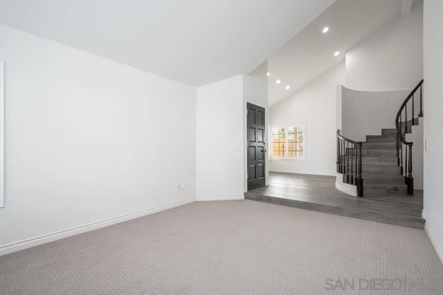 2060 Crosscreek Road Chula Vista, CA 91913 - Photo 6 of 37 Gallery Image 6