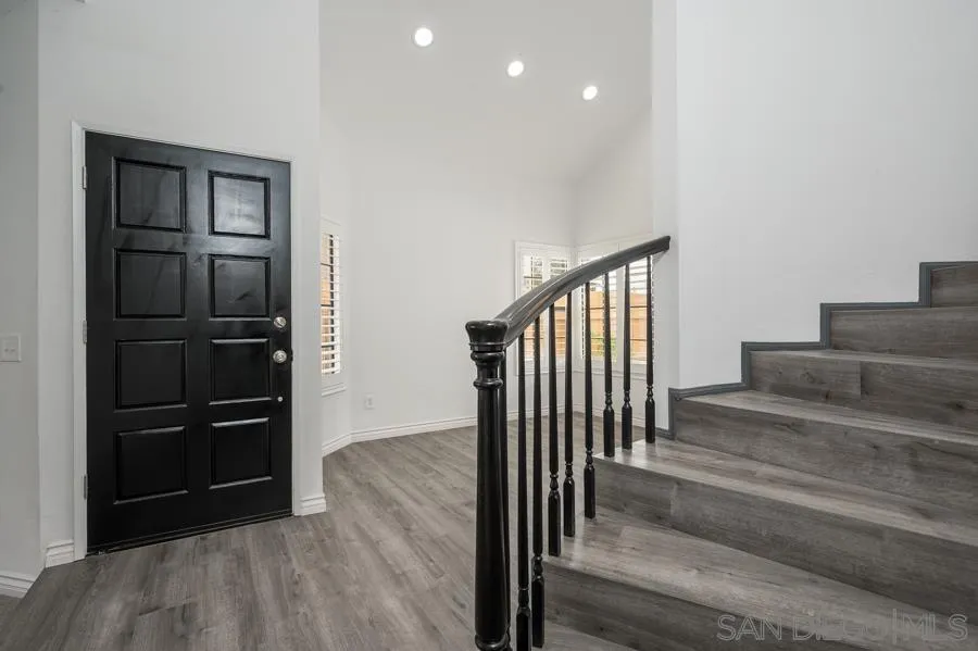 2060 Crosscreek Road Chula Vista, CA 91913 - Photo 8 of 37 Gallery Image 8