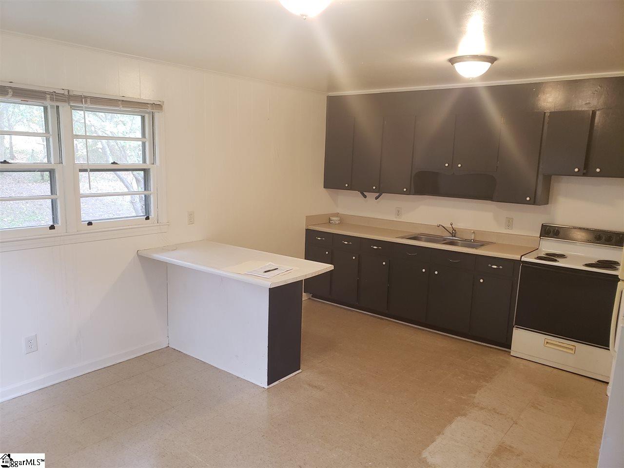 411 Putman Road Fountain Inn, SC 29644 - Photo 2 of 15 Gallery Image 2